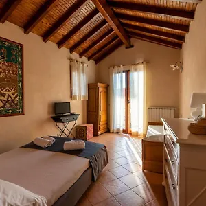 In Centro Citta, Nei Vicoli Del Borgo Sanremo