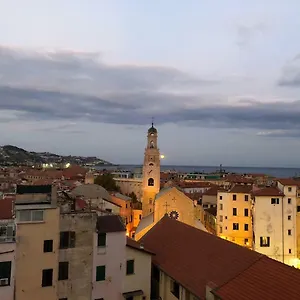 Appartement Bellavista Con Parking Privato, A Un Passo Dal Teatro Ariston, San Remo